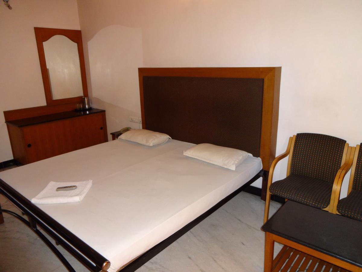 Hotel Grand Palace Coimbatore Exteriör bild