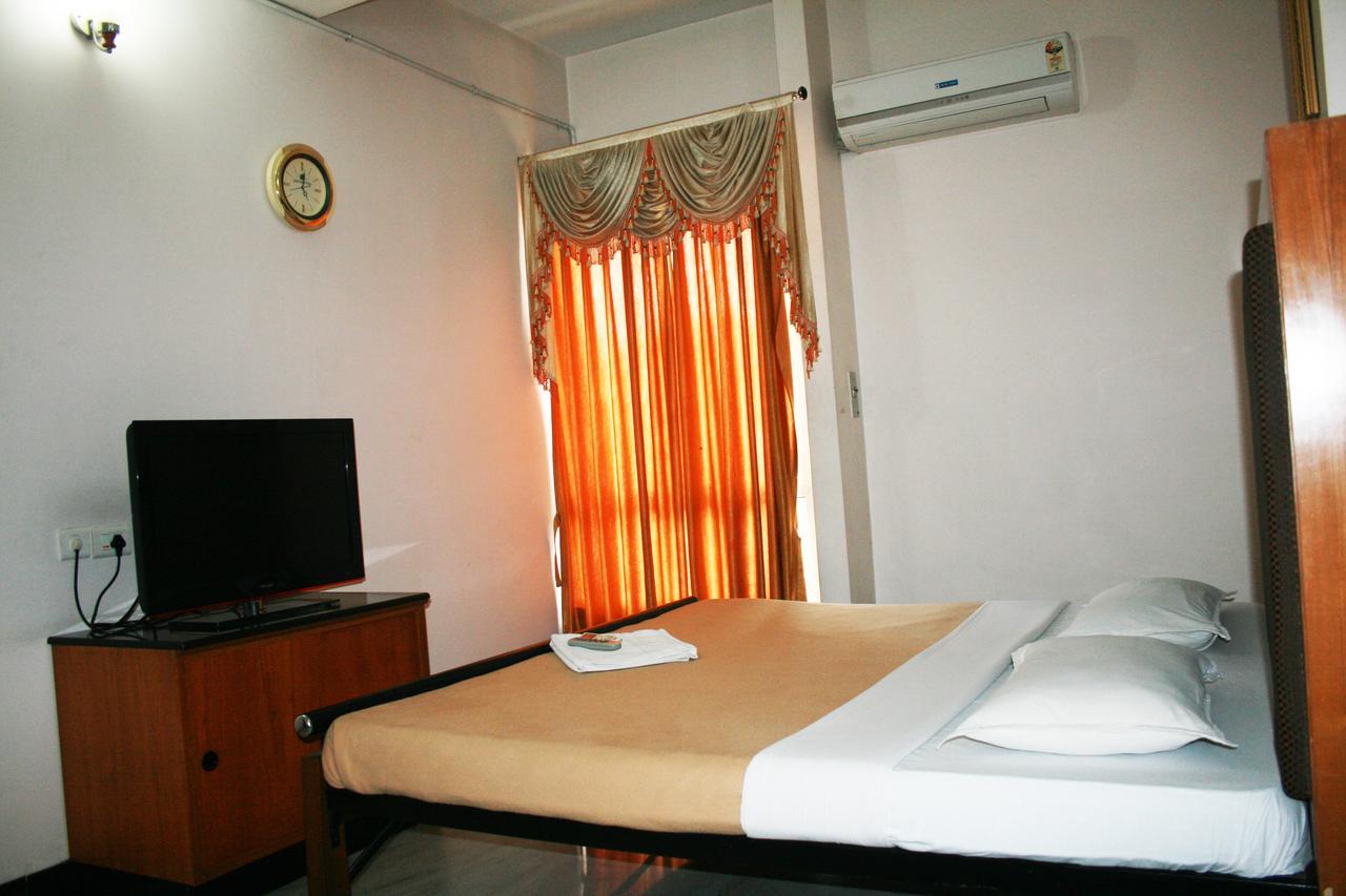 Hotel Grand Palace Coimbatore Exteriör bild